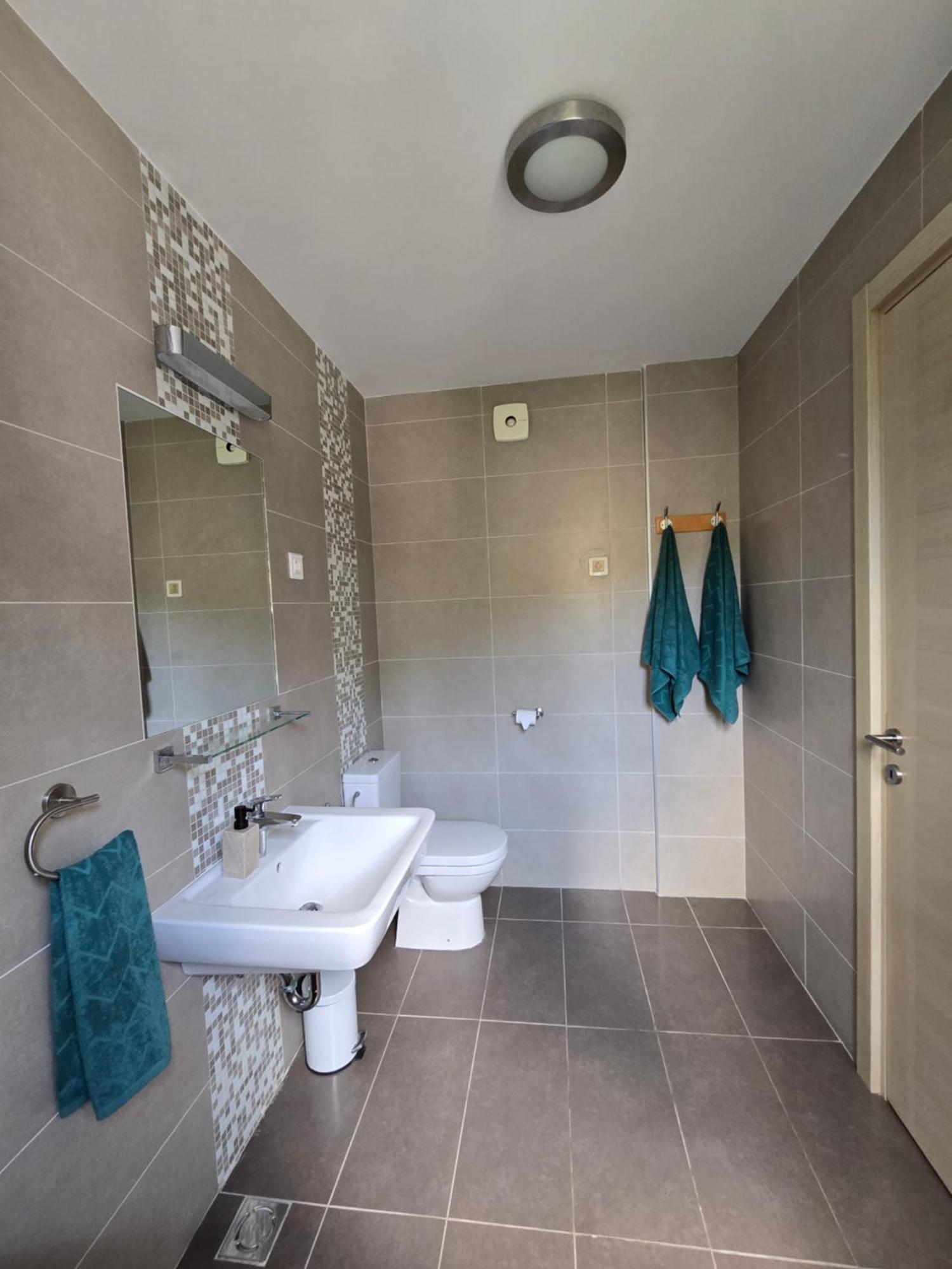 Lavender Bay Apartment Dee B02 ดอนิมอรินิ ภายนอก รูปภาพ