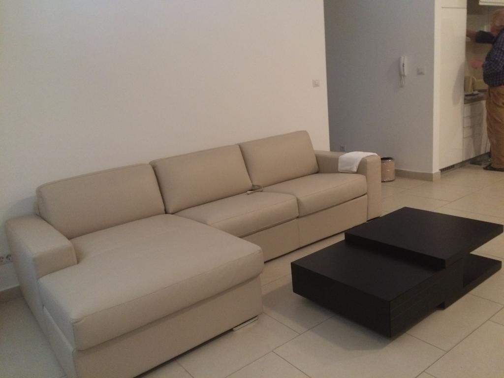 Lavender Bay Apartment Dee B02 ดอนิมอรินิ ภายนอก รูปภาพ
